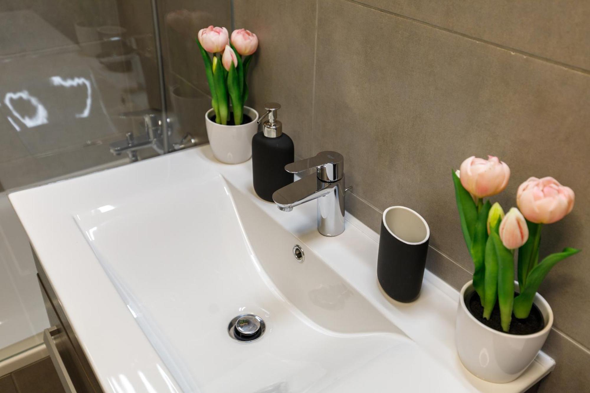 K40 Romantic Deluxe Studio In The City Center 布达佩斯 外观 照片