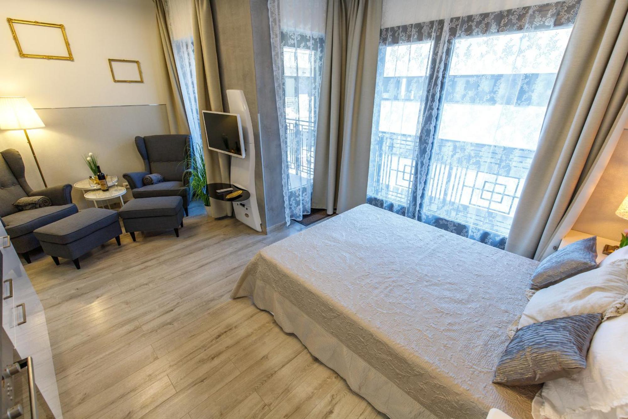 K40 Romantic Deluxe Studio In The City Center 布达佩斯 外观 照片